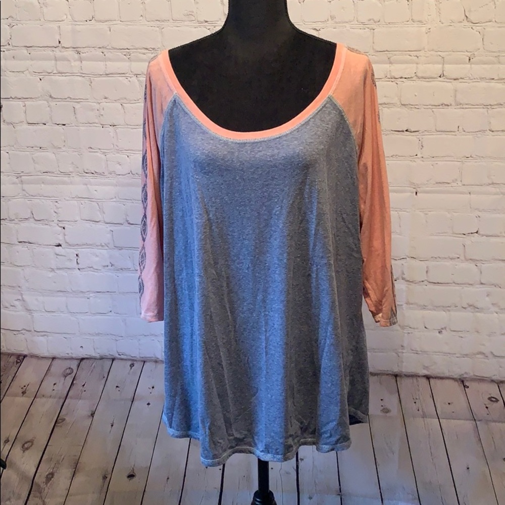 Women’s shirt
